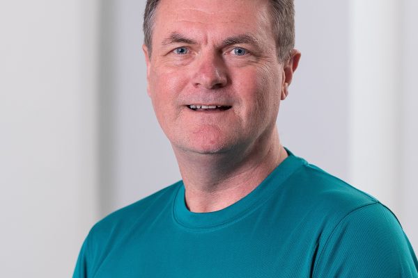 Head and shoulders photo of Dr Steve Taylor, DAUK GP co-lead